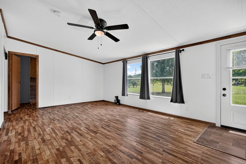 6 Preston Ln, Elmwood, TN 38560