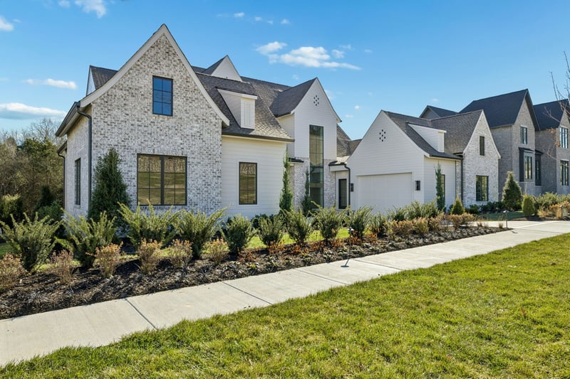 8392 Solstice Dr, College Grove, TN 37046