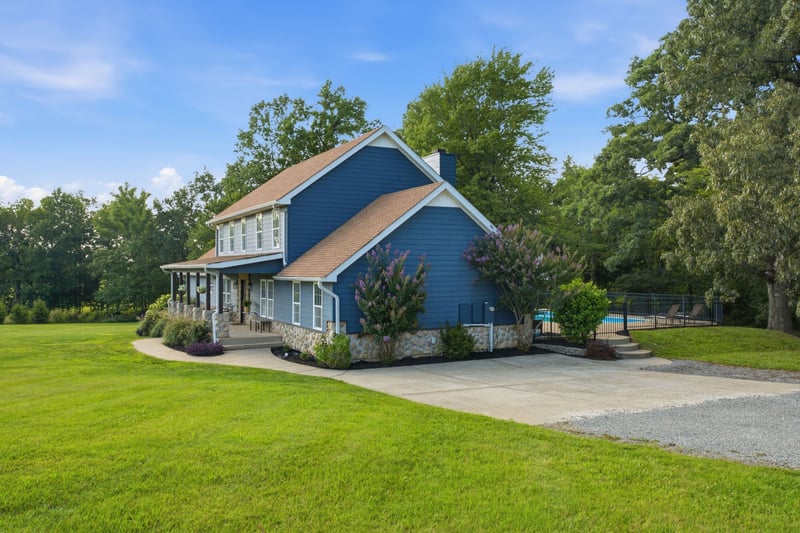 1002 Larkspur Meadows Ln, Portland, TN 37148