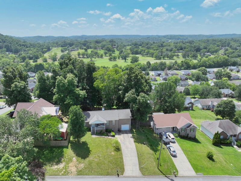 225 High Chaperal Dr, Goodlettsville, TN 37072