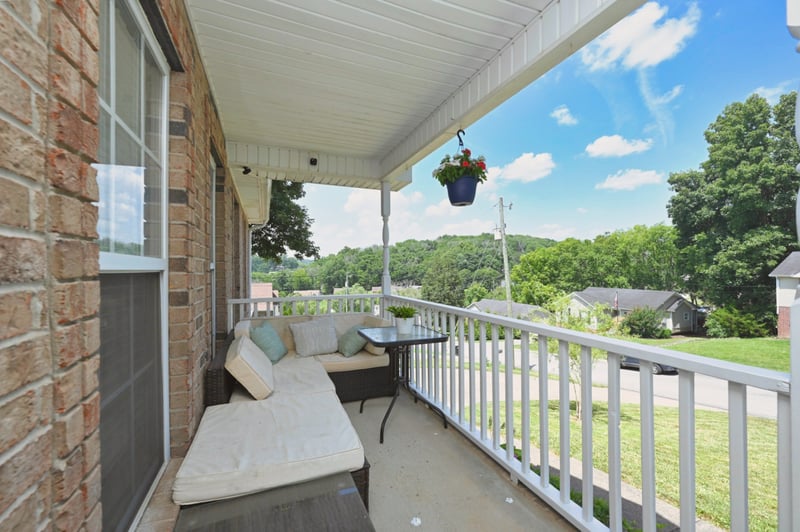 225 High Chaperal Dr, Goodlettsville, TN 37072