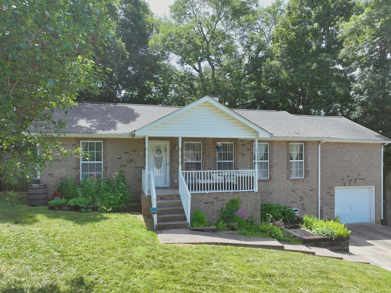 225 High Chaperal Dr, Goodlettsville, TN 37072
