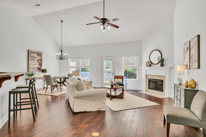 203 Lake Villa Ct, Dickson, TN 37055