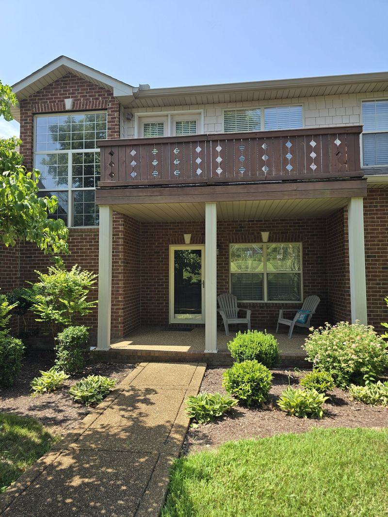 105 Cashmere Dr, Thompsons Station, TN 37179