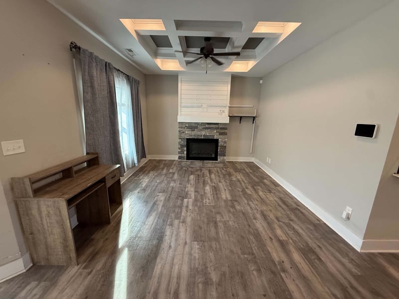 308 College St, Burns, TN 37029
