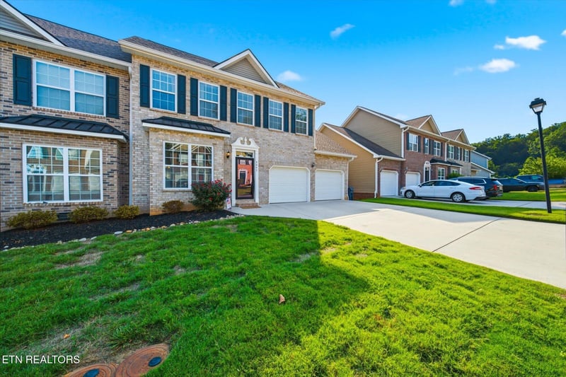 4847 Briar Rock Ln, Knoxville, TN 37920