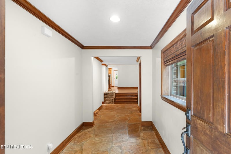 561 Noelton Dr, Knoxville, TN 37919