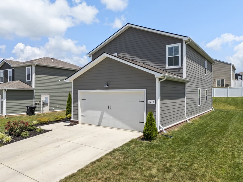 3912 Sadie St, Columbia, TN 38401