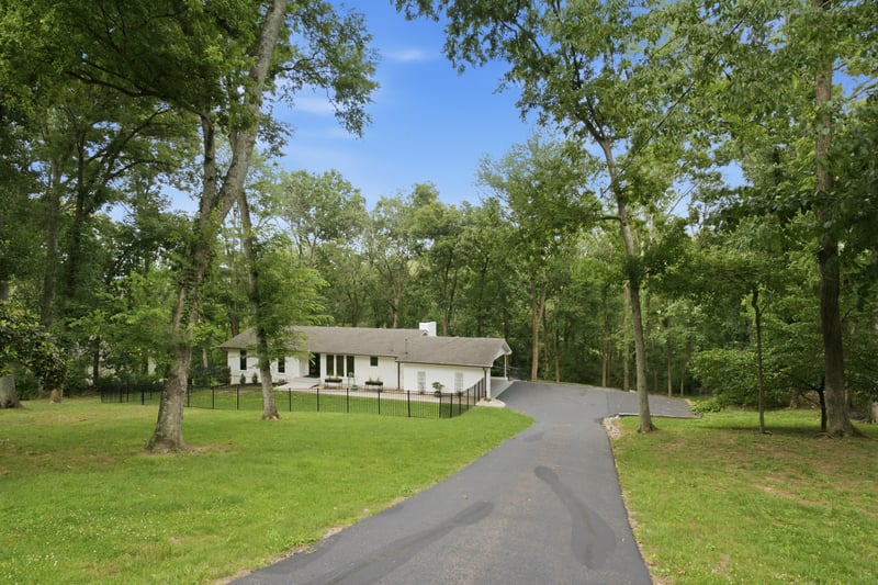 133 Featherstone Dr, Franklin, TN 37069