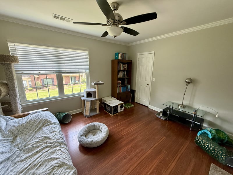 9126 Sawyer Brown Rd, Nashville, TN 37221