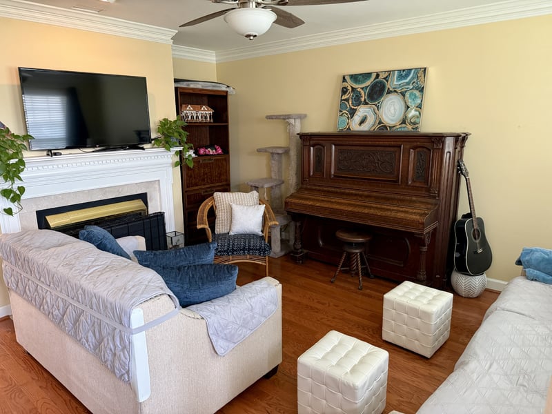 9126 Sawyer Brown Rd, Nashville, TN 37221