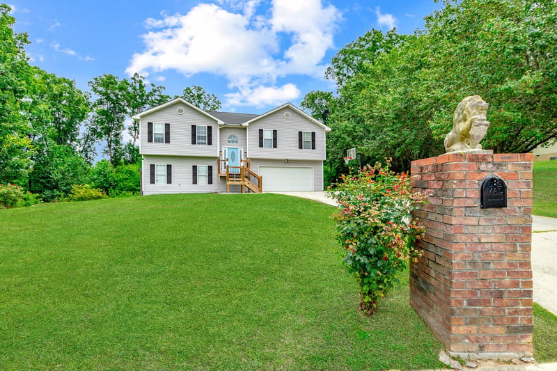 244 Courtney Cir, Rocky Face, GA 30740