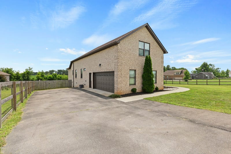 645 Jackson Rd, Portland, TN 37148