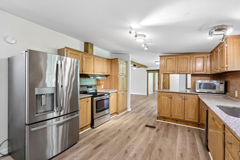 530 N Fork Rd, Charlotte, TN 37036