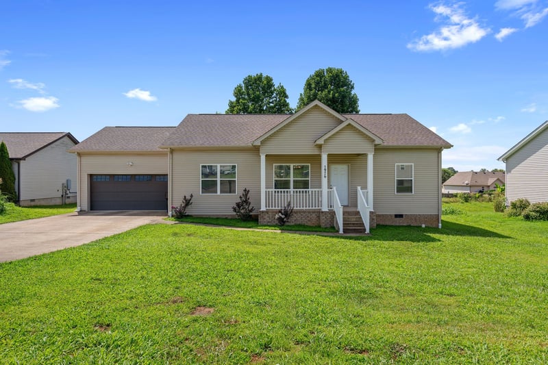 1976 Normandy Dr, Columbia, TN 38401