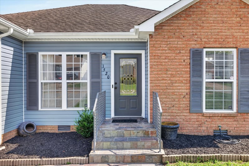 1520 Brick Dr, Nashville, TN 37207