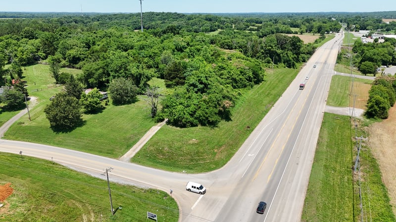 122 Central Valley Rd, Murfreesboro, TN 37129