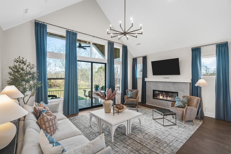 2105 Conductor Ln, Thompsons Station, TN 37179