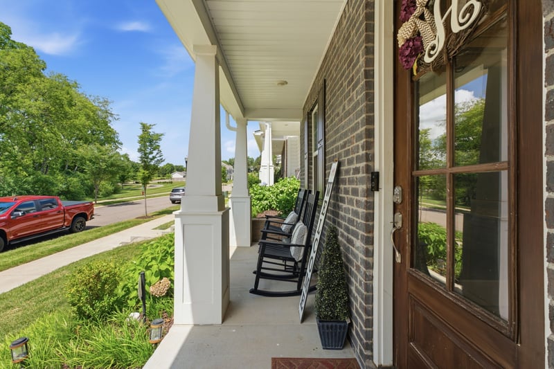 384 Hammock Ln, Spring Hill, TN 37174