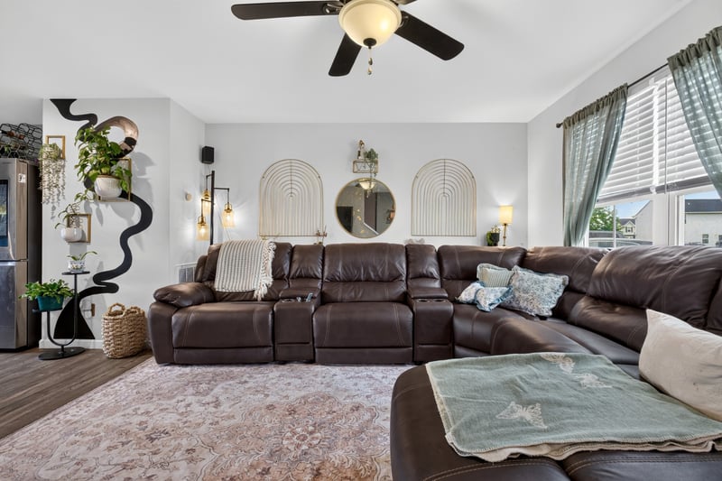 5520 Compass Way, Christiana, TN 37037