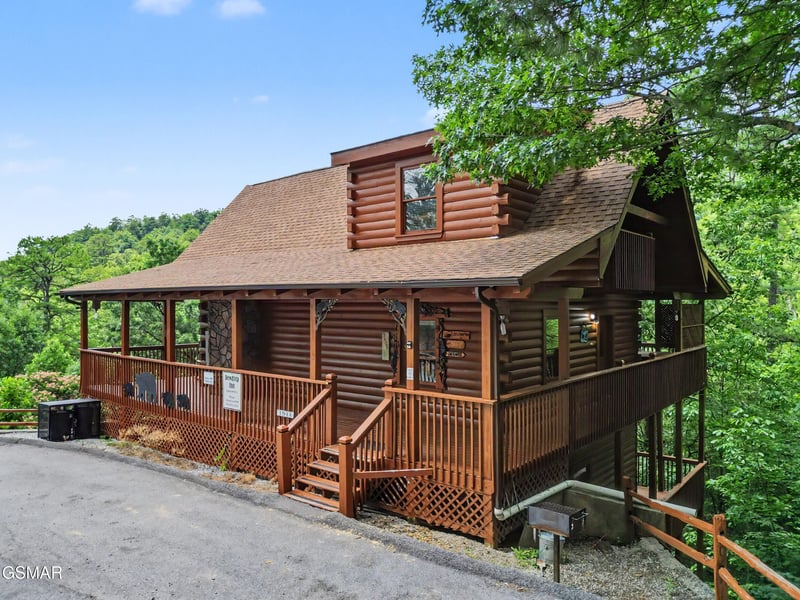 1944 E Mountain Way, Sevierville, TN 37876