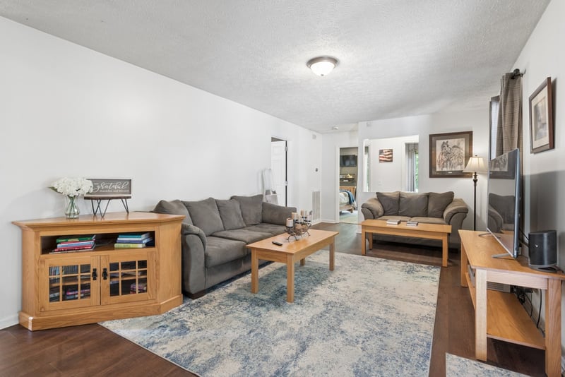 830 New Shackle Island Rd, Hendersonville, TN 37075