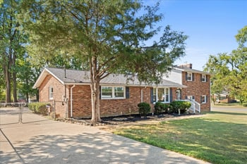 3300 Leondale Ter, Nashville, TN 37207