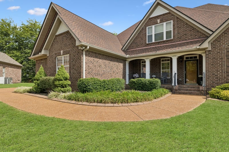 1006 Autumn Ridge Ct, Spring Hill, TN 37174