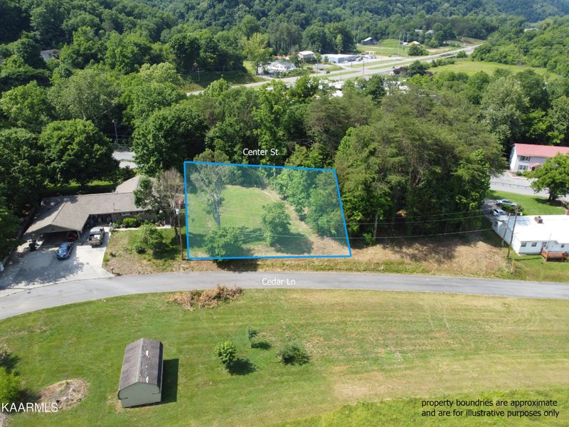 50 Cedar Ln, Sevierville, TN 37862