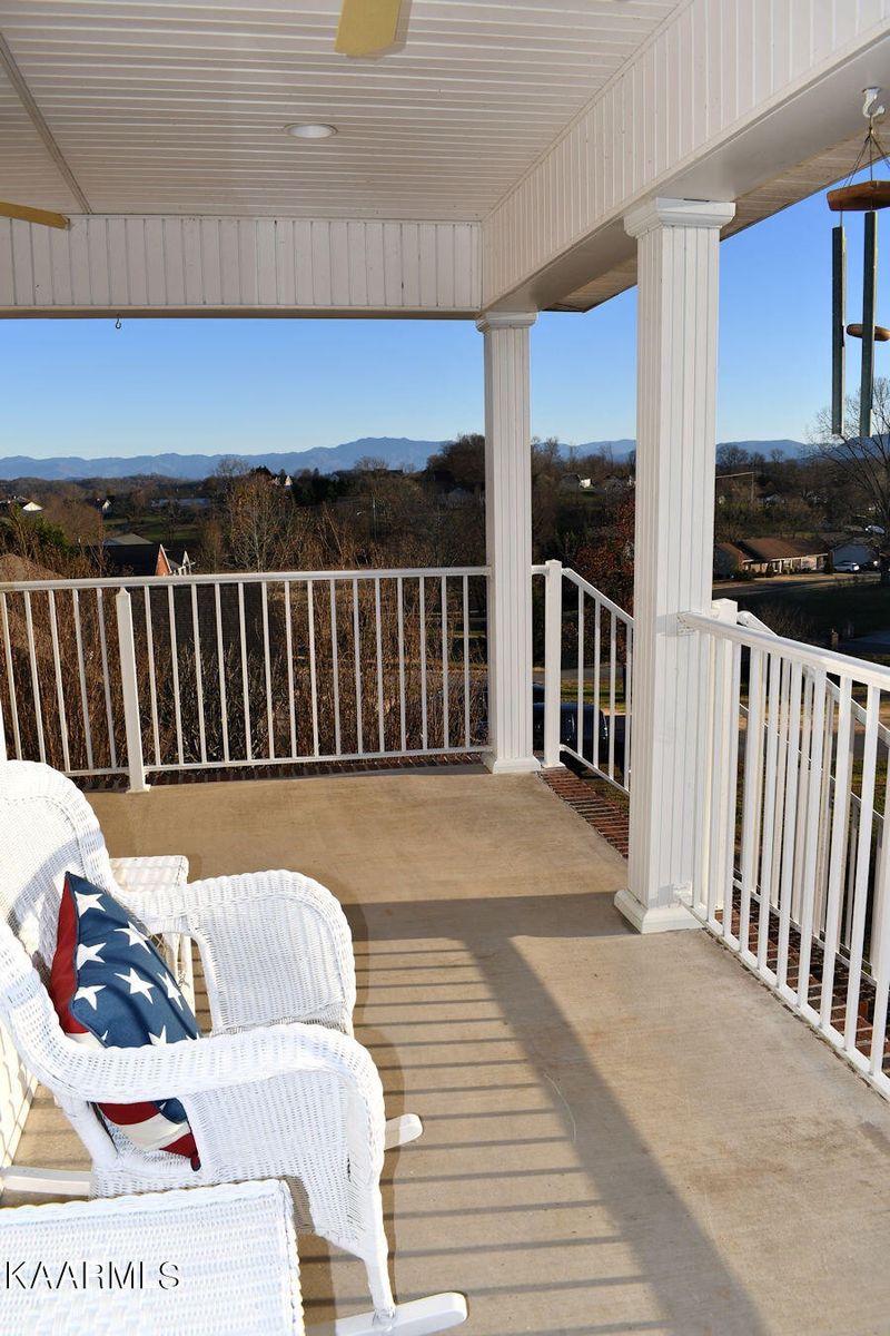 1925 Big Buck Ln, Sevierville, TN 37876