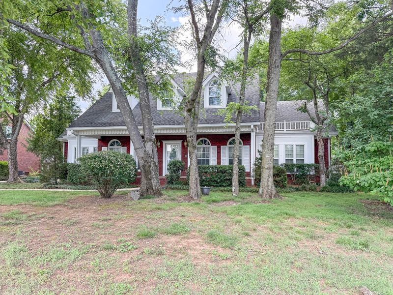 1618 Buckingham Dr, Murfreesboro, TN 37129