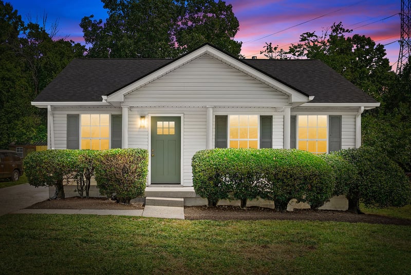 2573 Slaydon Dr, Nashville, TN 37207