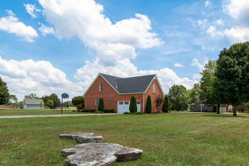 3024 Chapel Hills Dr, Murfreesboro, TN 37129