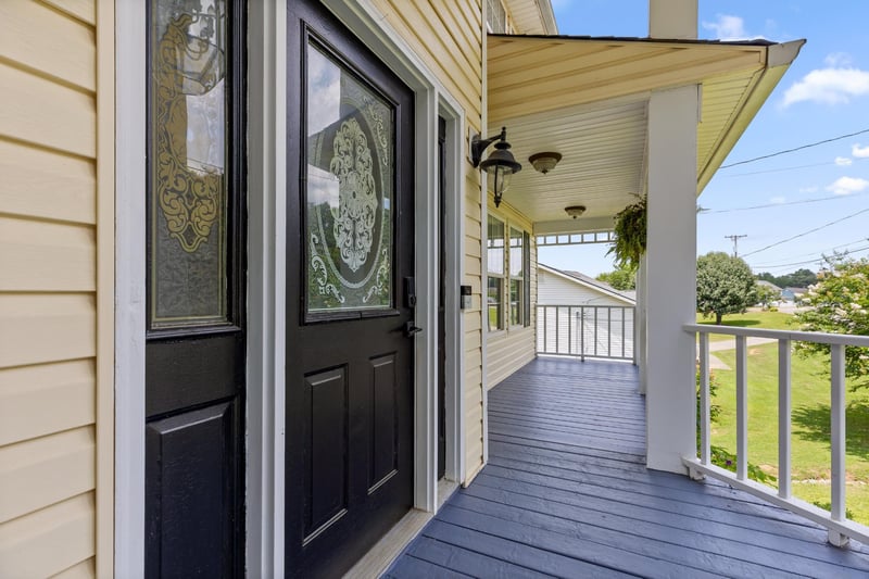 133 Merry Wood Dr, Rossville, GA 30741
