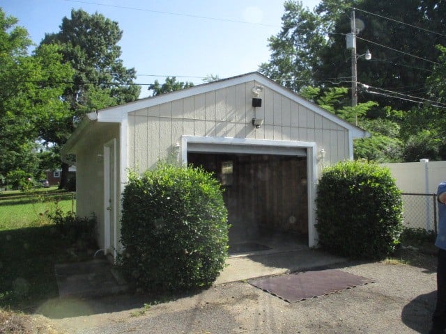 218 Glenn Ave, Gallatin, TN 37066