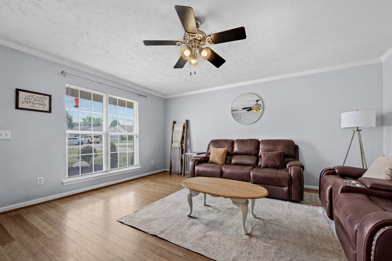 296 Indian Park Dr, Murfreesboro, TN 37128