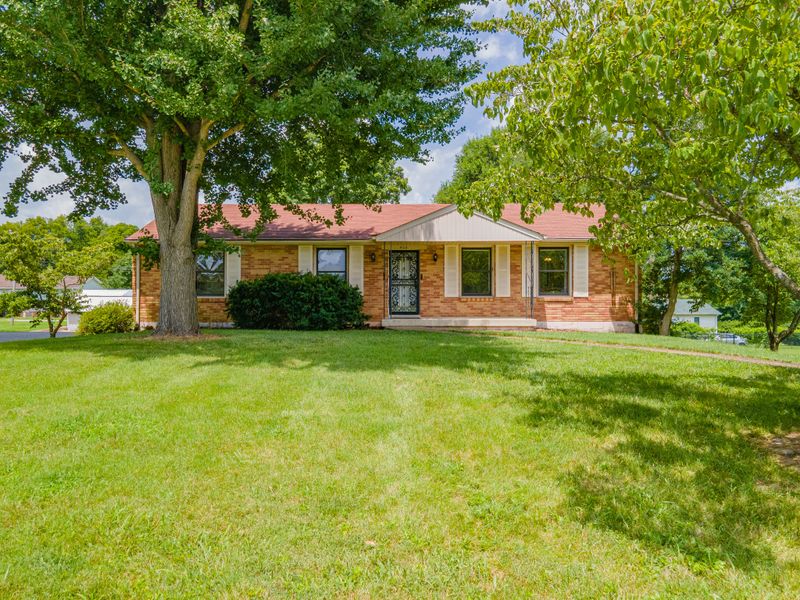 406 Parkview Dr, Columbia, TN 38401