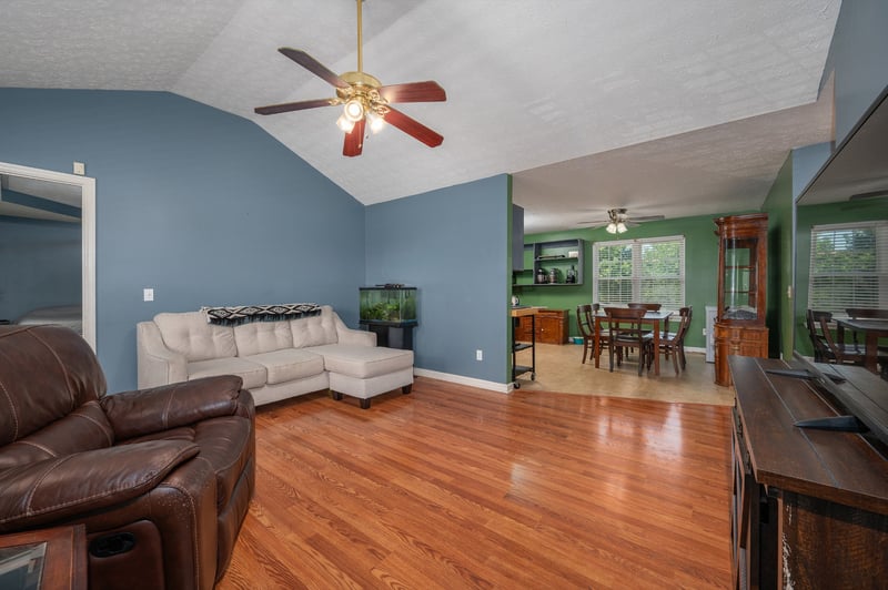 1922 Belotes Ferry Rd, Lebanon, TN 37087