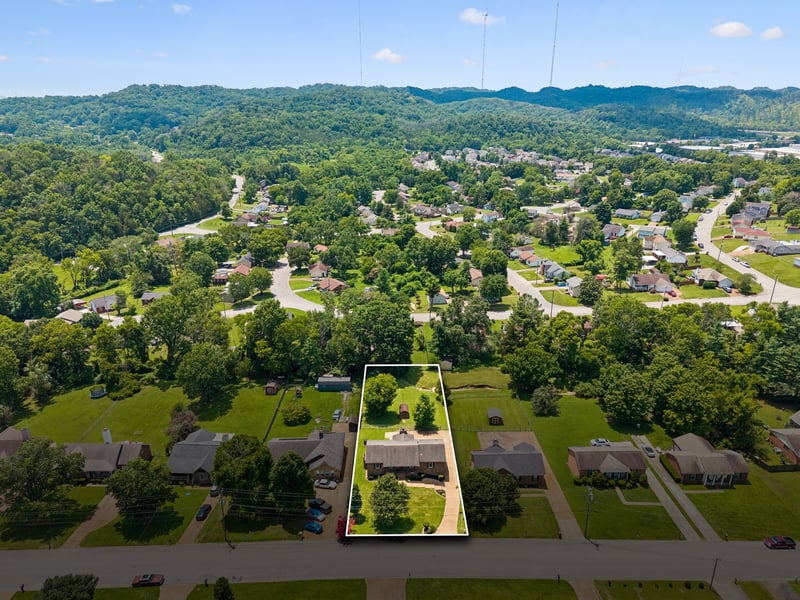 4832 Indian Summer Dr, Nashville, TN 37207