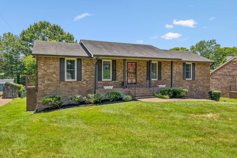 4832 Indian Summer Dr, Nashville, TN 37207