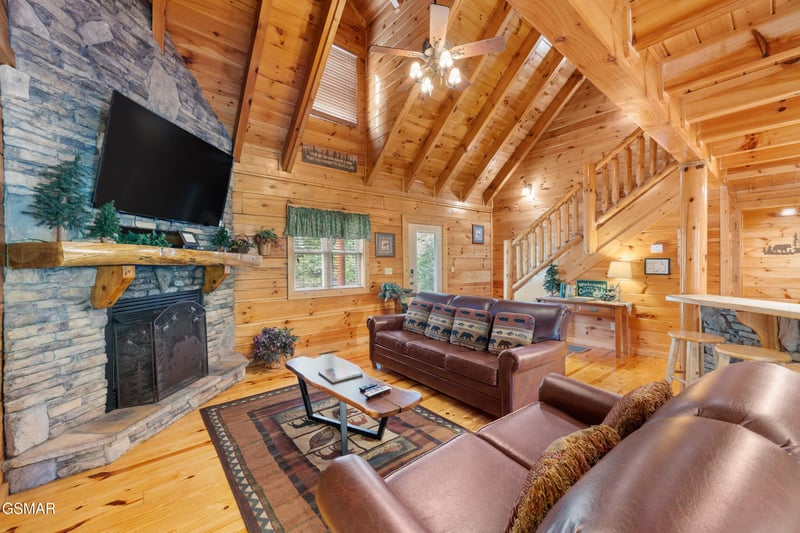 4420 Shangrila Way, Sevierville, TN 37876