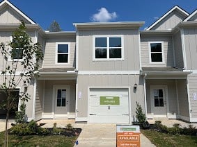 132 Ironhorse Way, Dickson, TN 37055