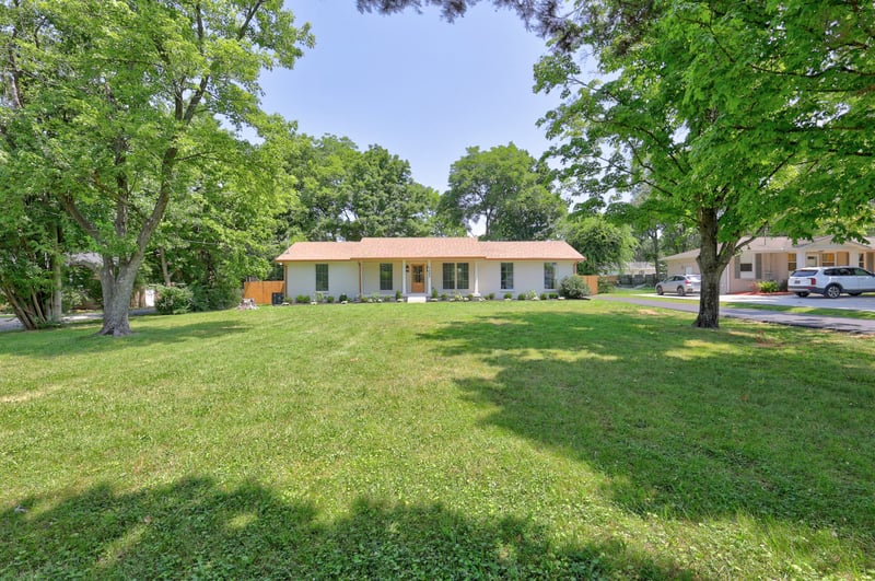 7444 Highway 70 South S, Nashville, TN 37221