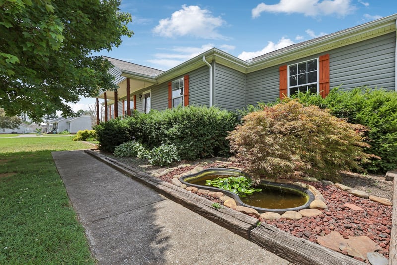 1812 Golden Valley Dr, Christiana, TN 37037