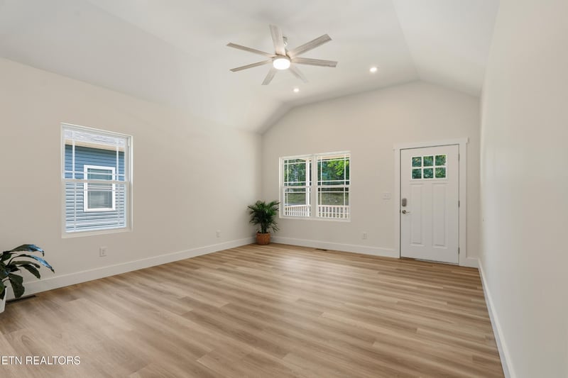3442 Gap Rd, Knoxville, TN 37921