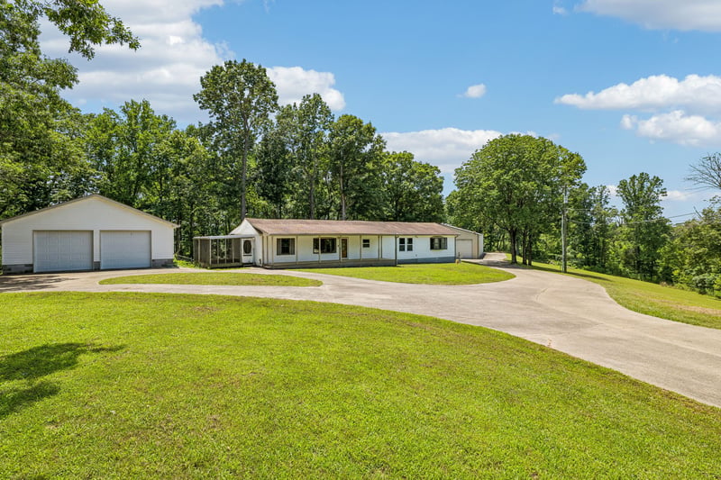 2076 Valley View Rd, Joelton, TN 37080