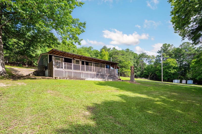 2906 Davis Rd, Rocky Face, GA 30740
