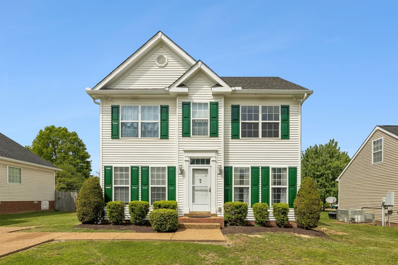 1110 Mcdonough Cir, Thompsons Station, TN 37179
