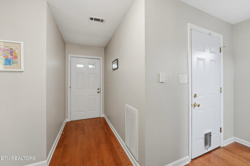 10464 Laura Lee Ln, Knoxville, TN 37922