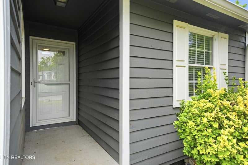 10464 Laura Lee Ln, Knoxville, TN 37922
